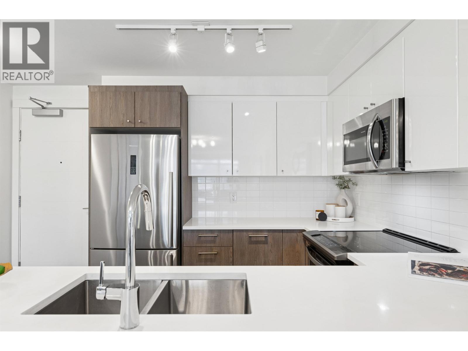 412 2525 Clarke Street, Port Moody, British Columbia  V3H 0J3 - Photo 12 - R3068304