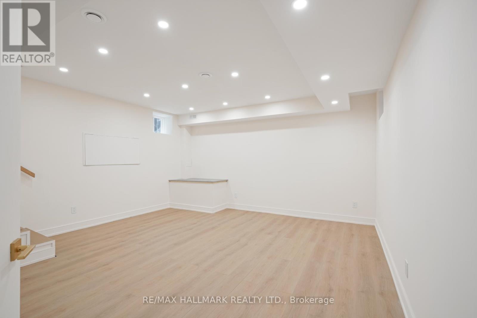 104 Newcastle Street, Toronto, Ontario  M8Z 1C8 - Photo 42 - W12575628