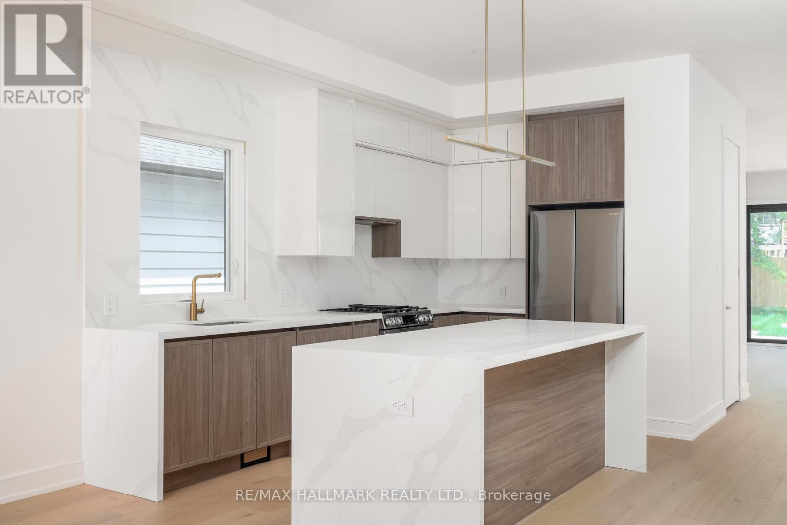 104 Newcastle Street, Toronto, Ontario  M8Z 1C8 - Photo 8 - W12575628