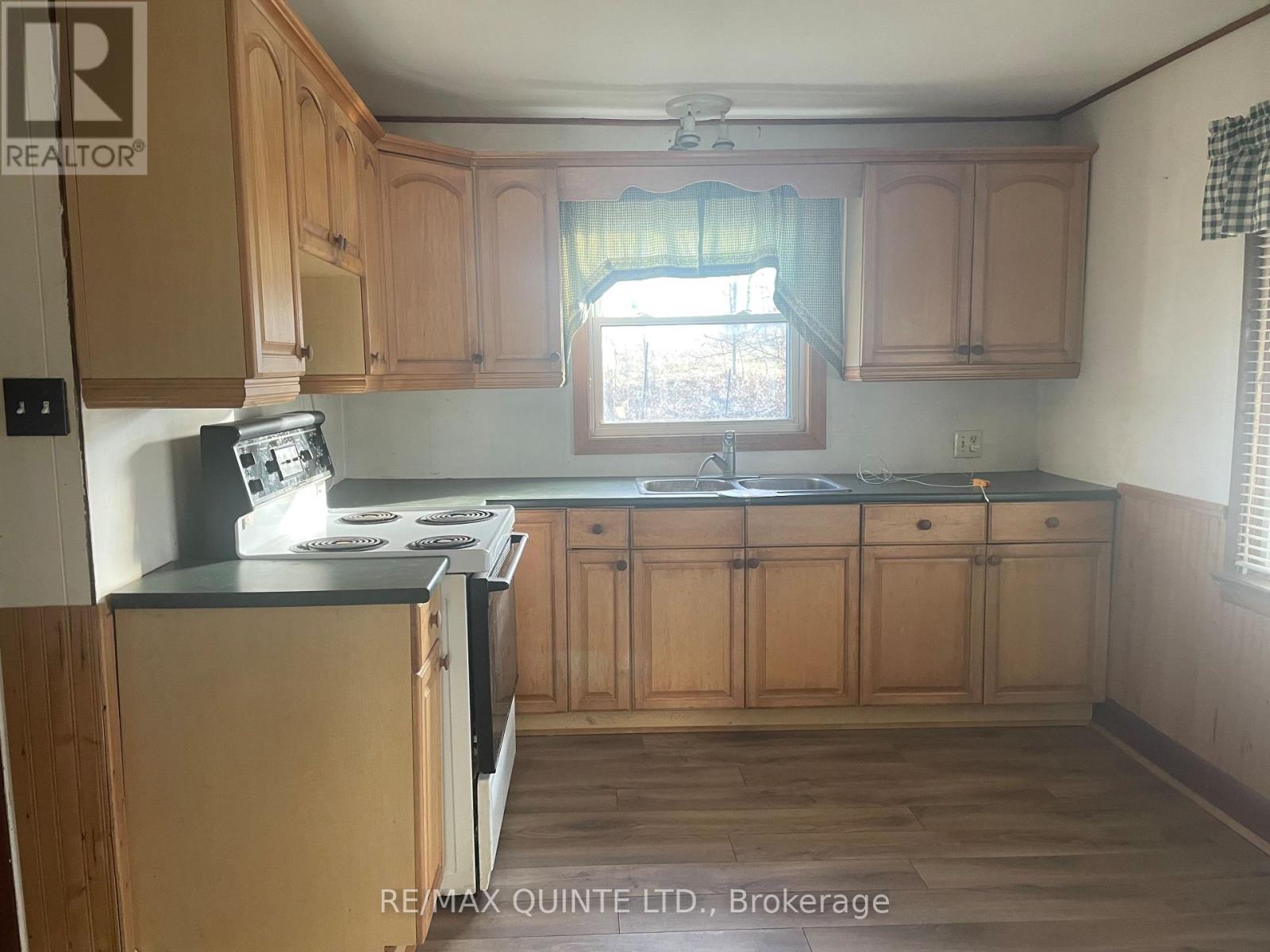 3724 Battersea Road, Frontenac, Ontario  K0K 1H0 - Photo 3 - X12575638