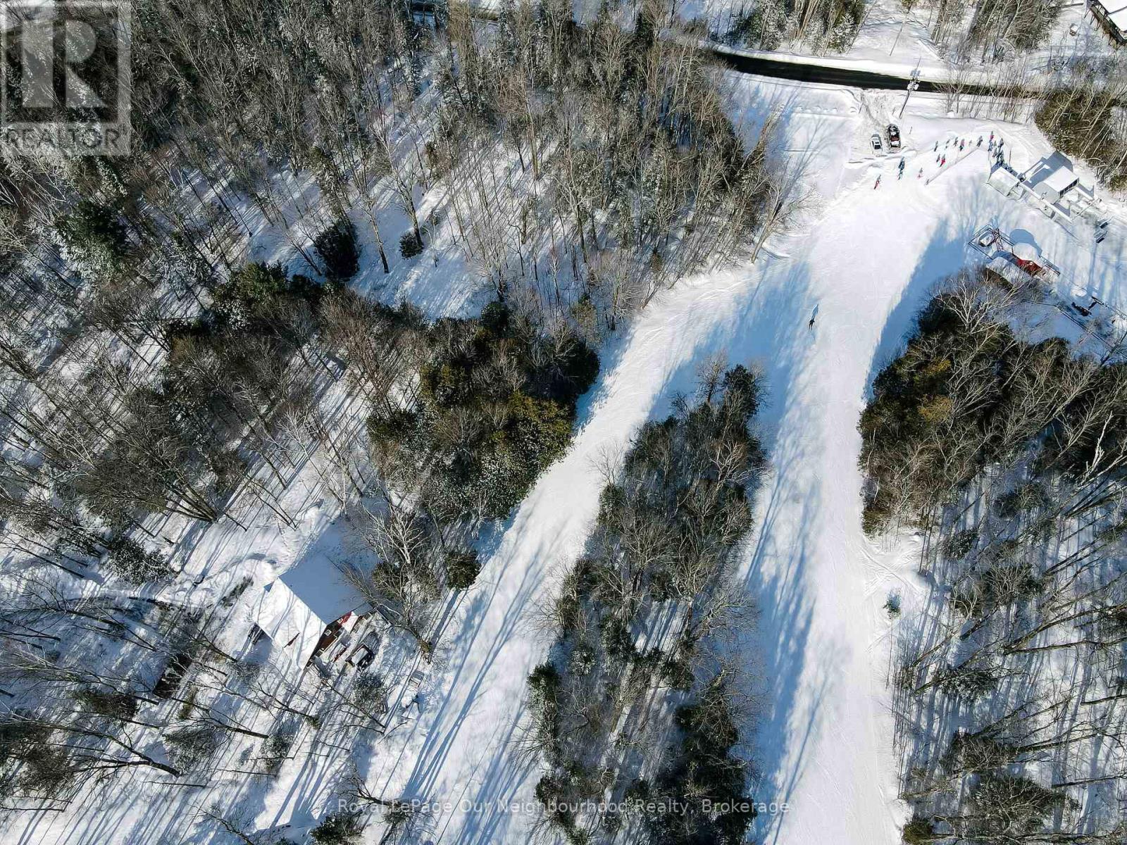 1040 Ski Ridge Trail, Dysart Et Al, Ontario  K0M 1M0 - Photo 47 - X12575684