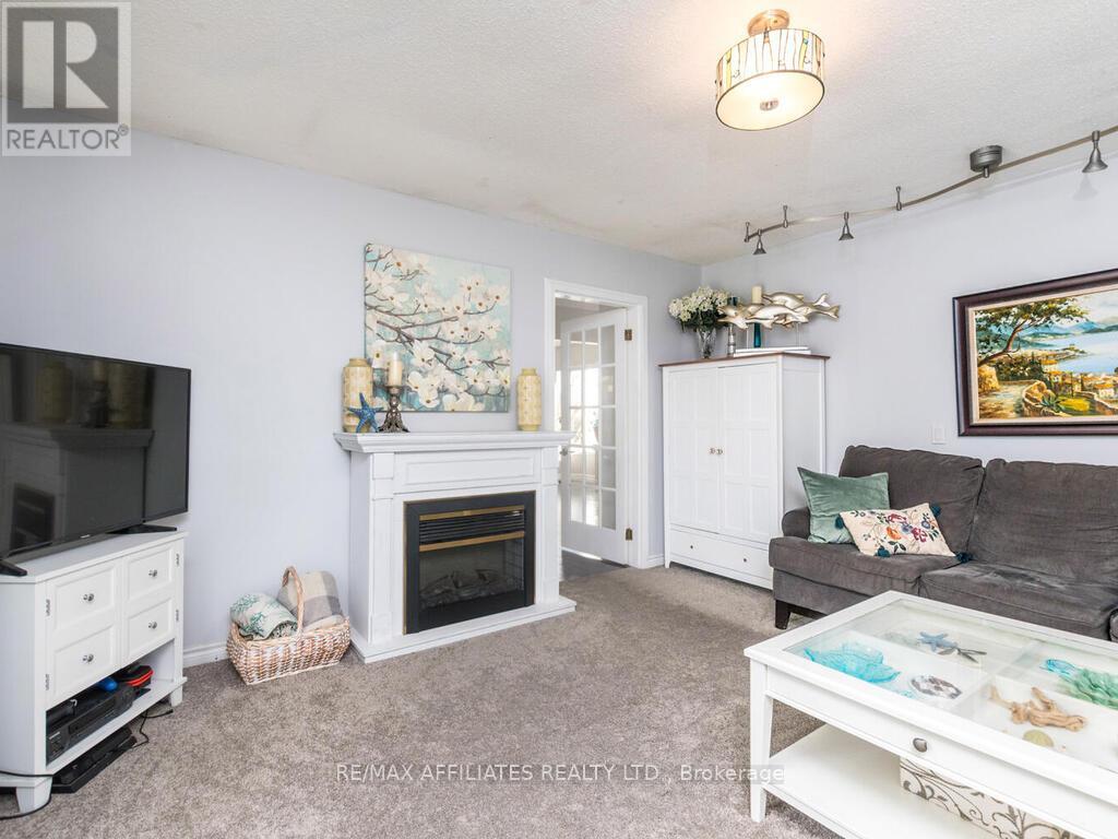15 Terry Fox Avenue, Carleton Place, Ontario  K7C 4G2 - Photo 15 - X12575686