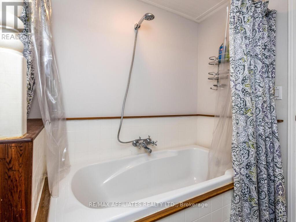 15 Terry Fox Avenue, Carleton Place, Ontario  K7C 4G2 - Photo 30 - X12575686