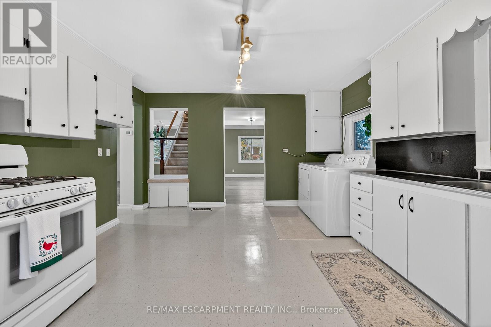 17 Oneida Street, Haldimand, Ontario  N0A 1H0 - Photo 16 - X12575434