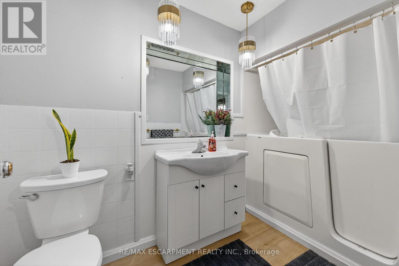 17 Oneida Street, Haldimand, Ontario  N0A 1H0 - Photo 25 - X12575434