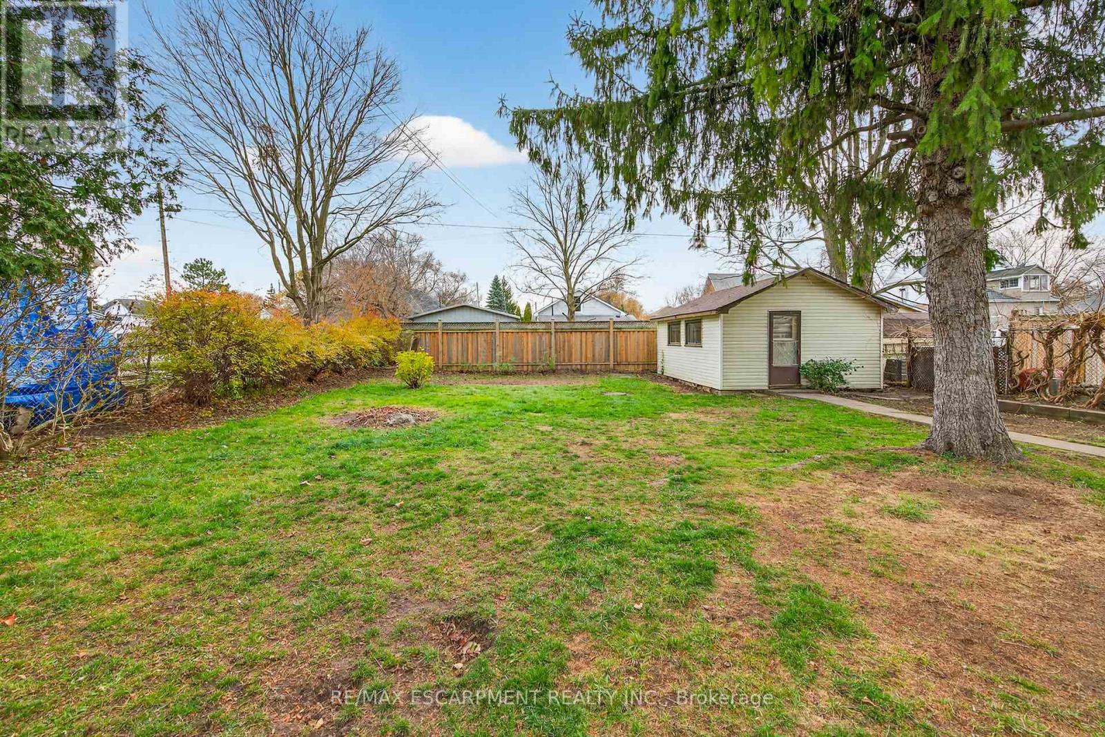 17 Oneida Street, Haldimand, Ontario  N0A 1H0 - Photo 35 - X12575434