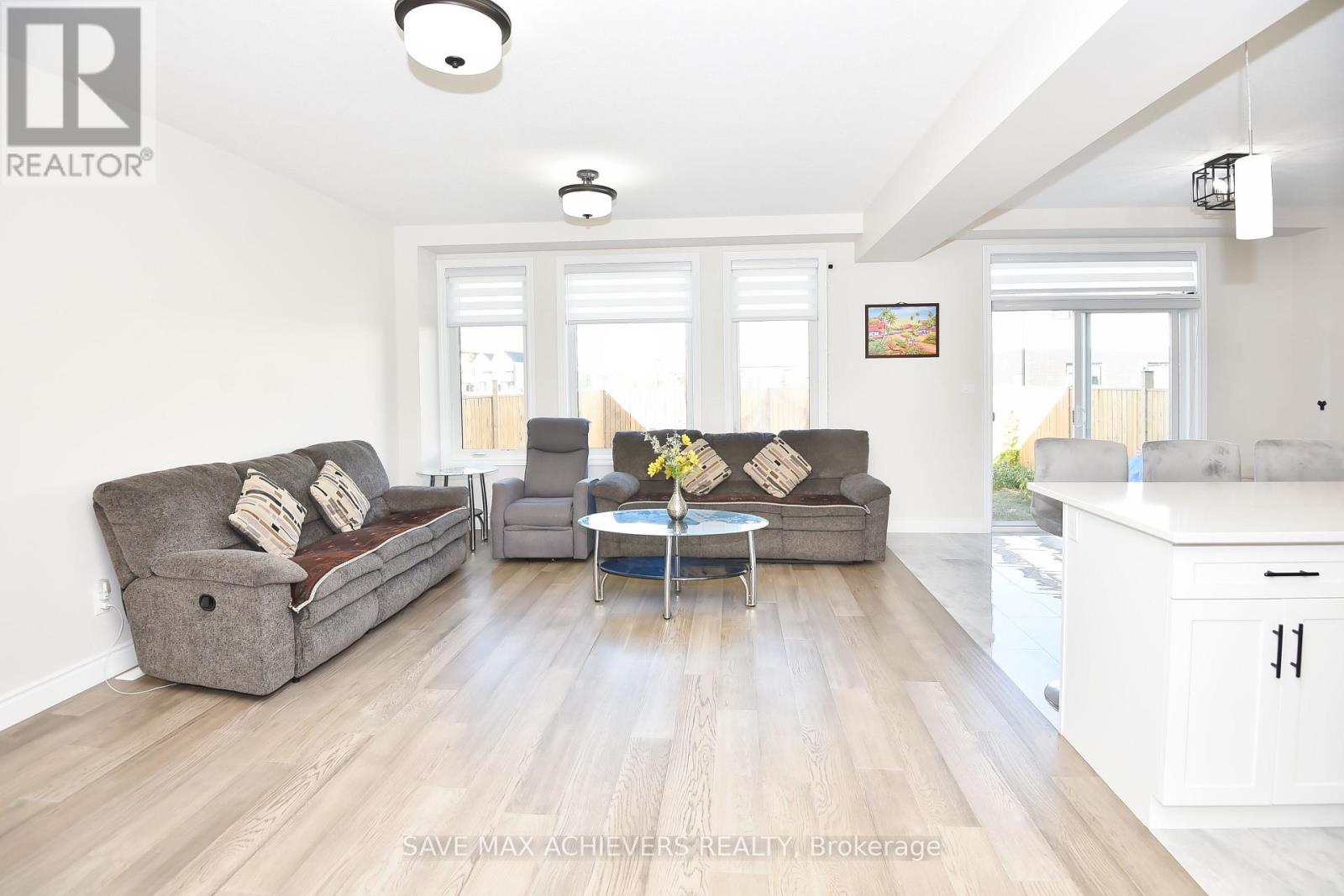 107 Byers Street, London South, Ontario  N6L 0E9 - Photo 5 - X12575480