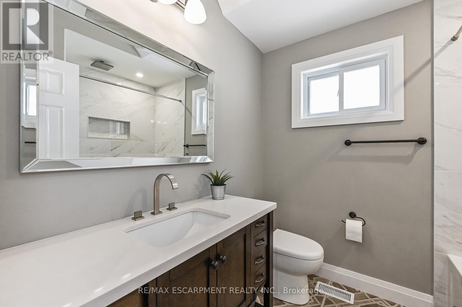 95 Houghton Avenue N, Hamilton, Ontario  L8H 4L5 - Photo 17 - X12575536