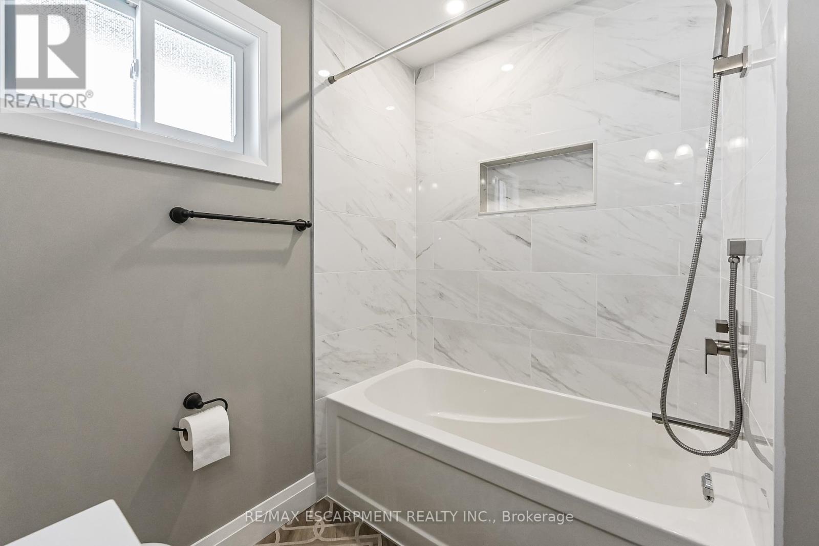 95 Houghton Avenue N, Hamilton, Ontario  L8H 4L5 - Photo 18 - X12575536