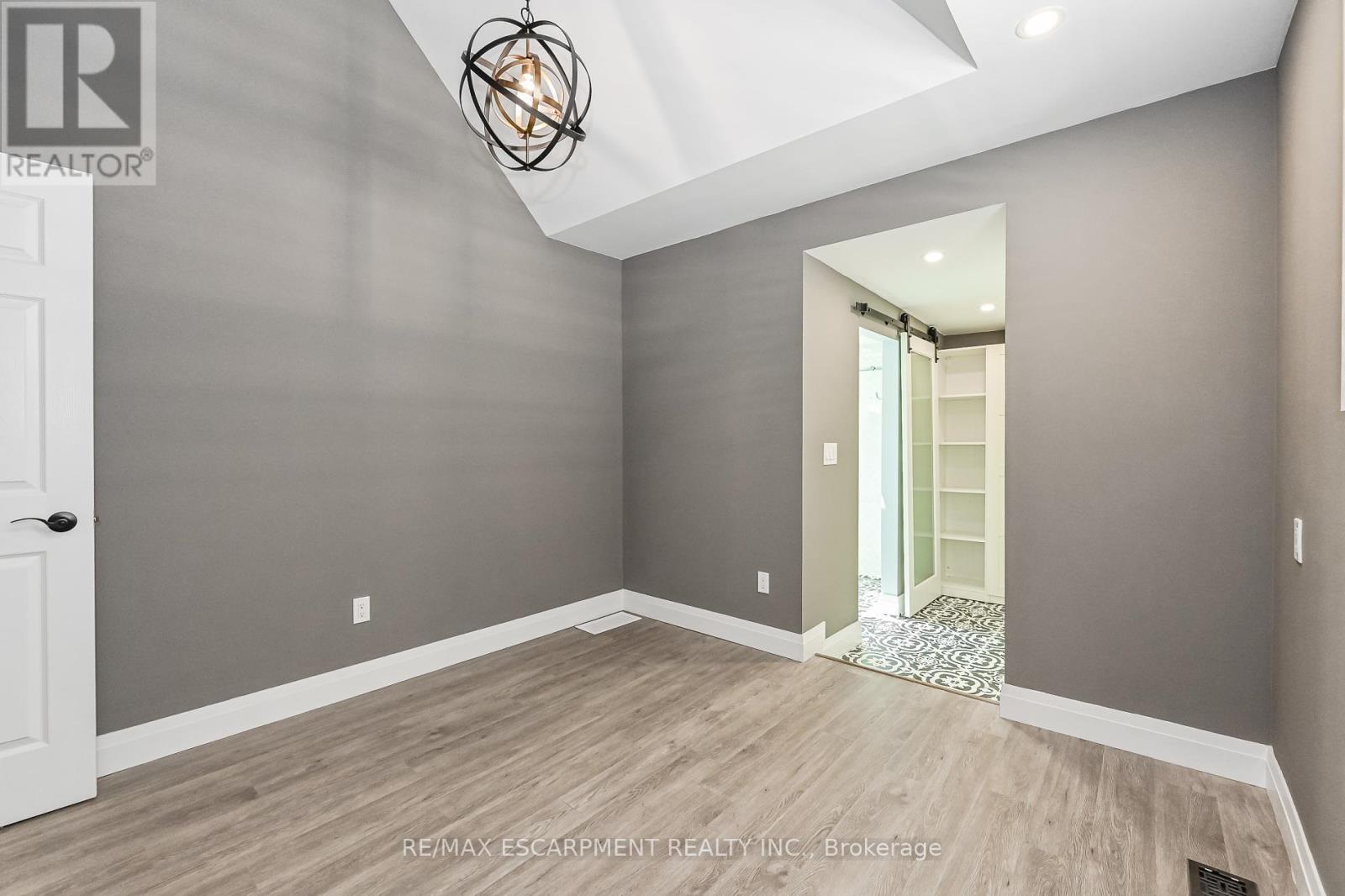 95 Houghton Avenue N, Hamilton, Ontario  L8H 4L5 - Photo 21 - X12575536