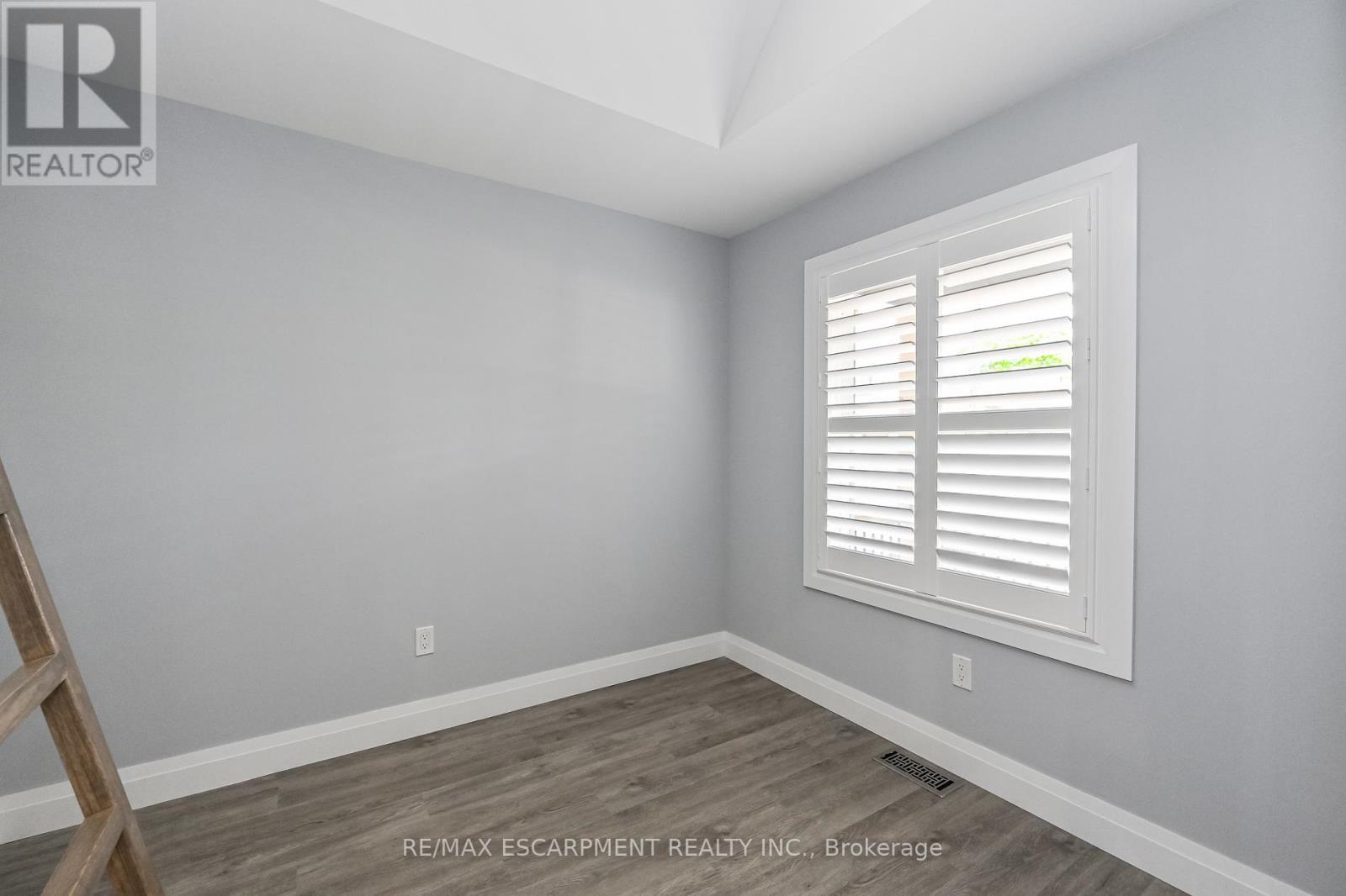 95 Houghton Avenue N, Hamilton, Ontario  L8H 4L5 - Photo 9 - X12575536