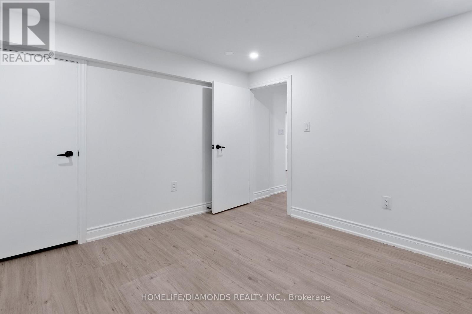 Lower - 210 Mackan Street, Thorold, Ontario  L2V 1G7 - Photo 12 - X12575548