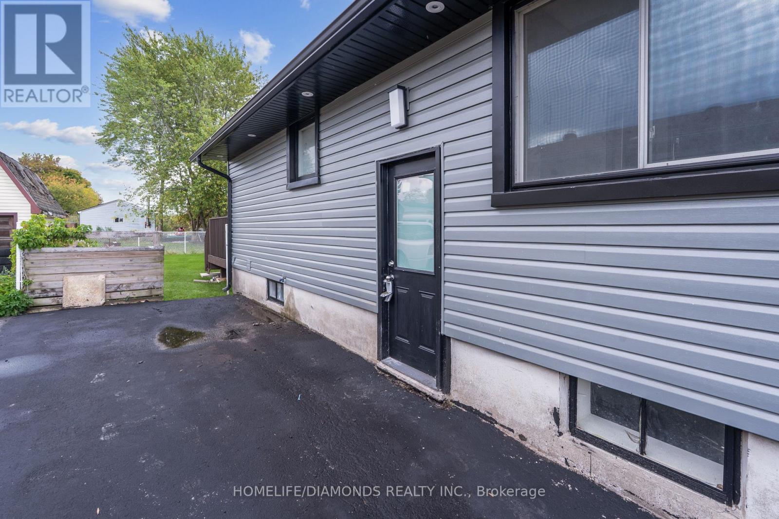 Lower - 210 Mackan Street, Thorold, Ontario  L2V 1G7 - Photo 17 - X12575548