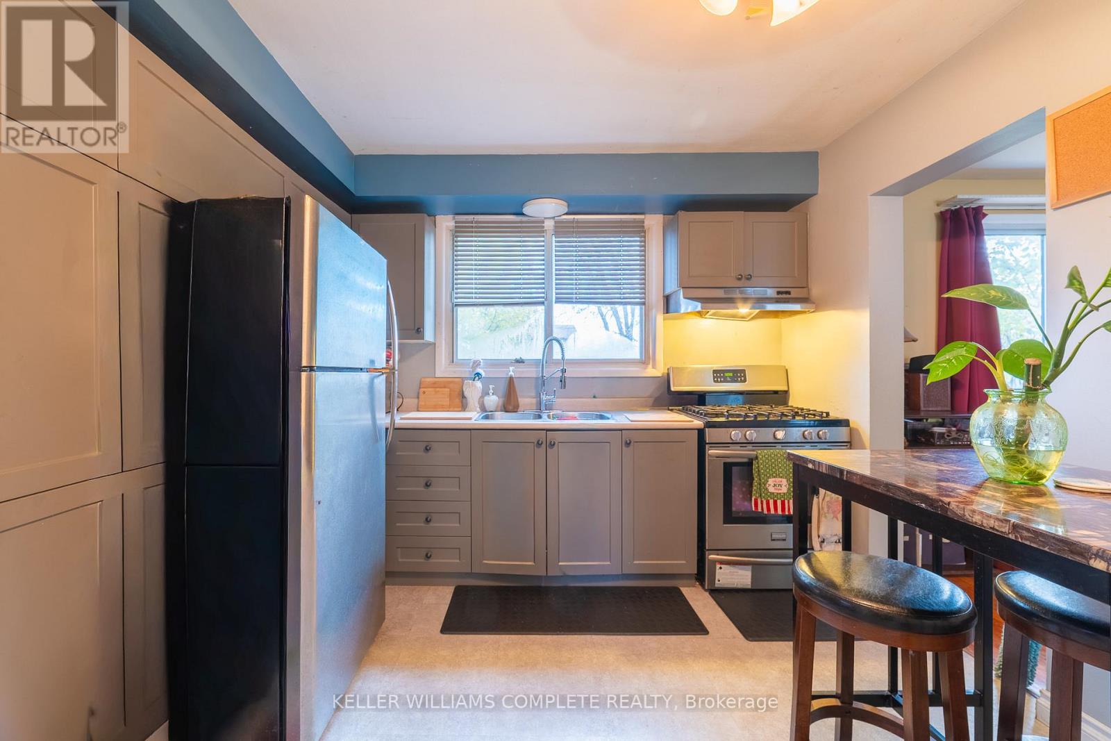 15 Dartford Place, Hamilton, Ontario  L8V 3V7 - Photo 11 - X12575558