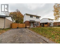 15 DARTFORD PLACE, Hamilton, Ontario