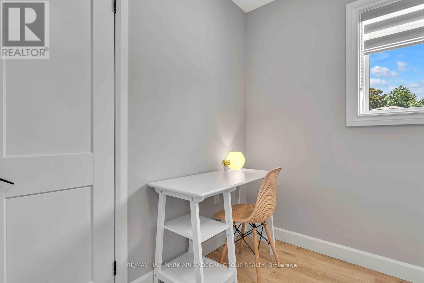 Main - 36 Cloke Court, Hamilton, Ontario  L8T 1N5 - Photo 12 - X12575594