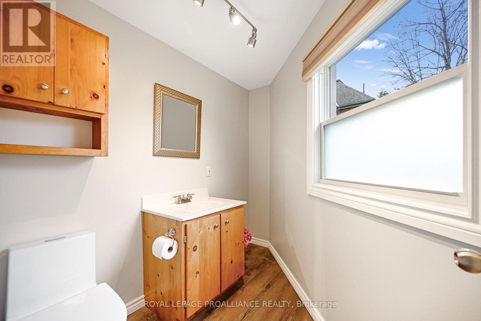 38 Bennett Street, Brockville, Ontario  K6V 2V8 - Photo 19 - X12574568