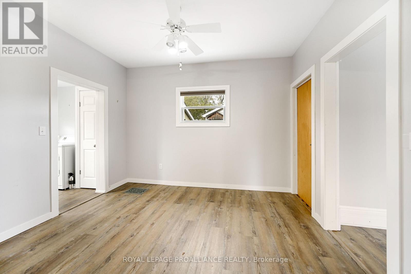 38 Bennett Street, Brockville, Ontario  K6V 2V8 - Photo 17 - X12574568