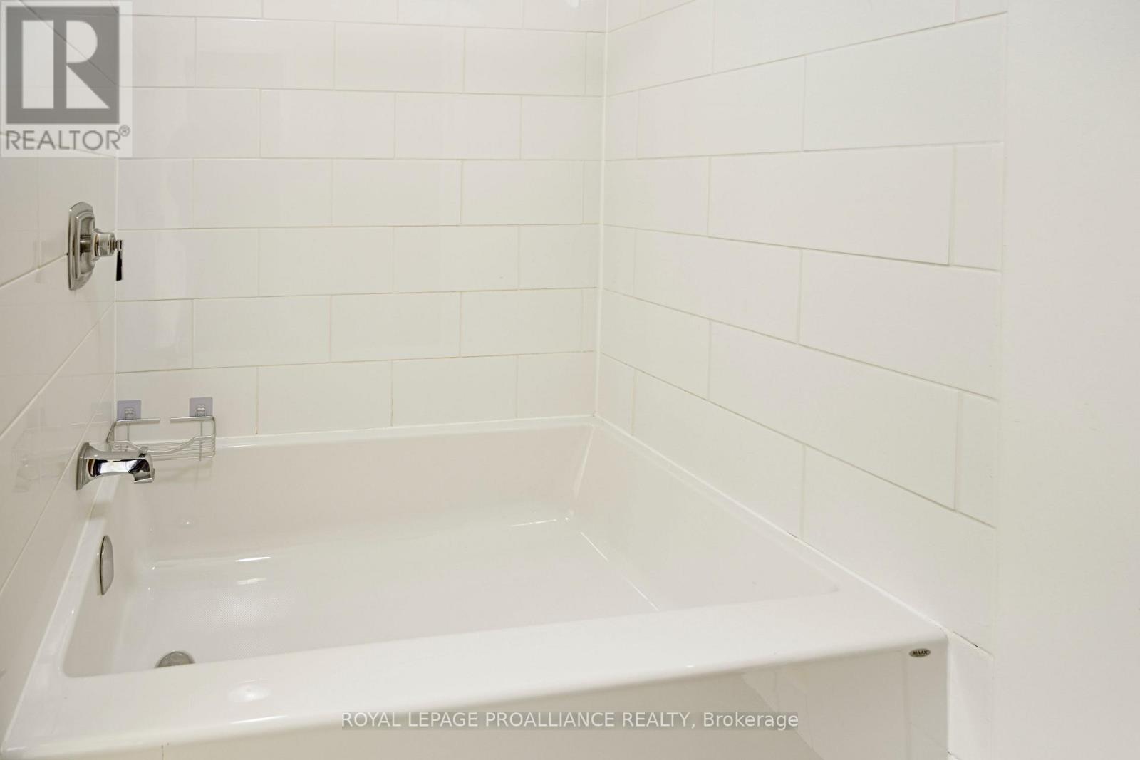 38 Bennett Street, Brockville, Ontario  K6V 2V8 - Photo 29 - X12574568