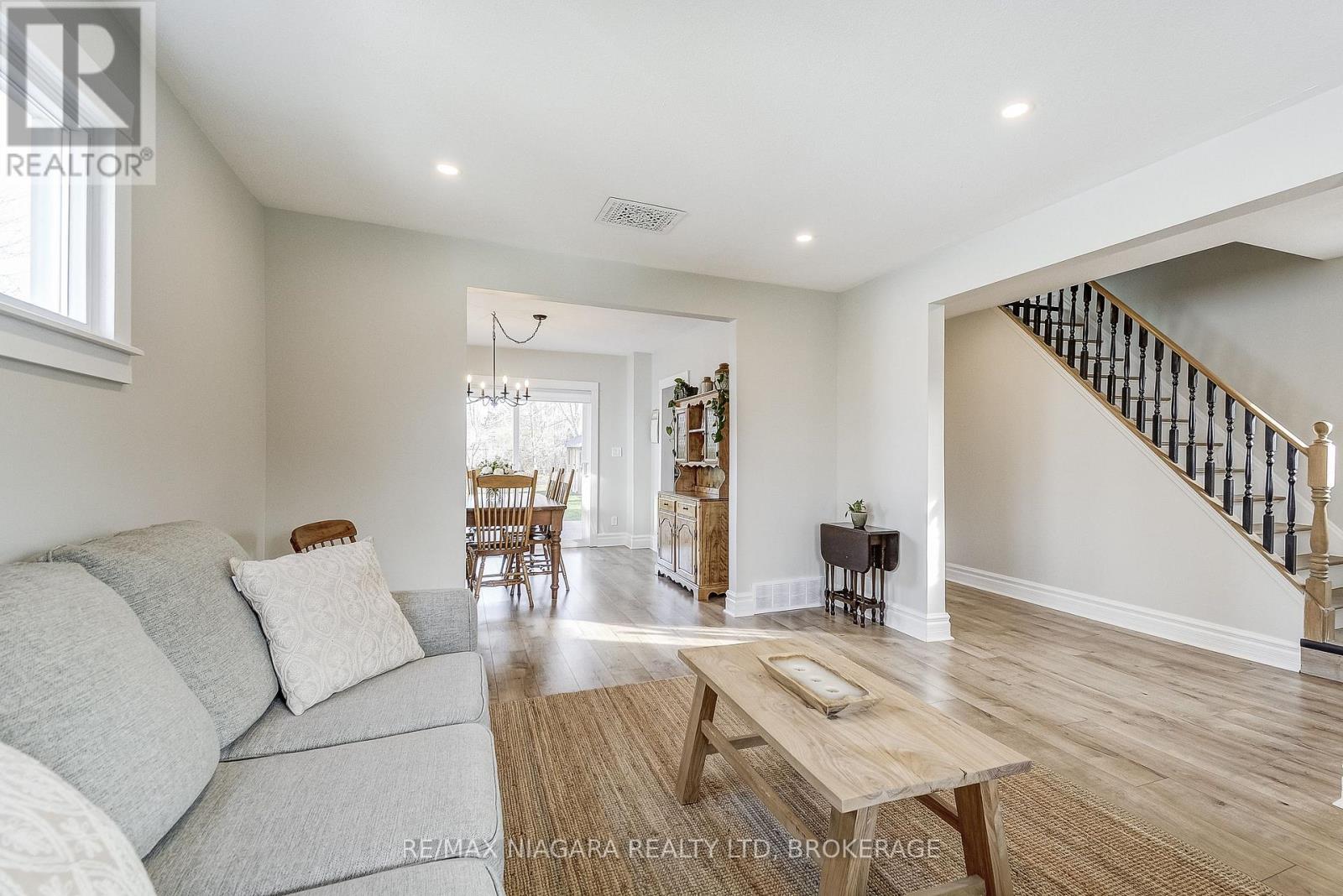 48 Wilton Avenue, Welland (Broadway), Ontario  L3C 1Z9 - Photo 12 - X12575640