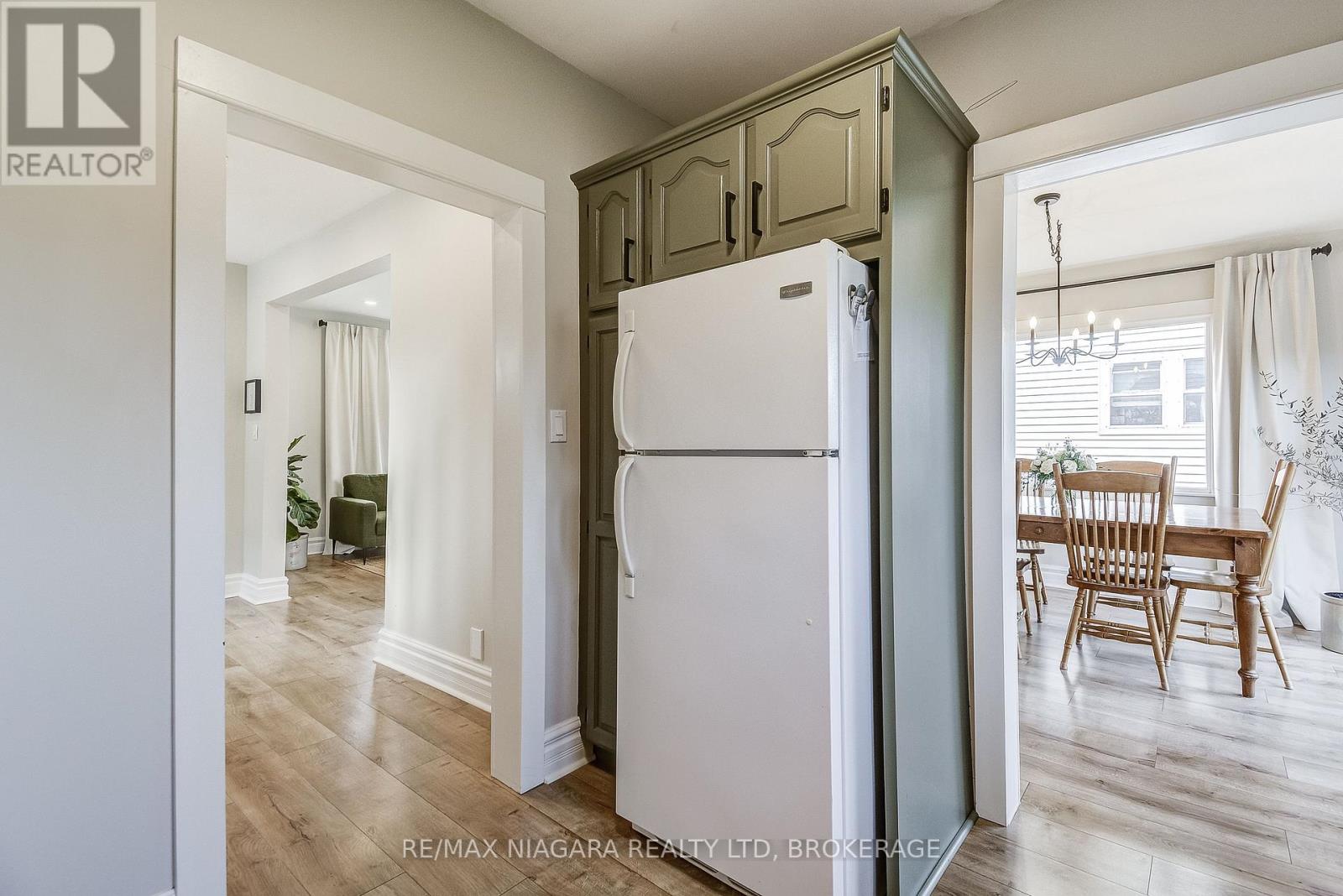 48 Wilton Avenue, Welland (Broadway), Ontario  L3C 1Z9 - Photo 20 - X12575640