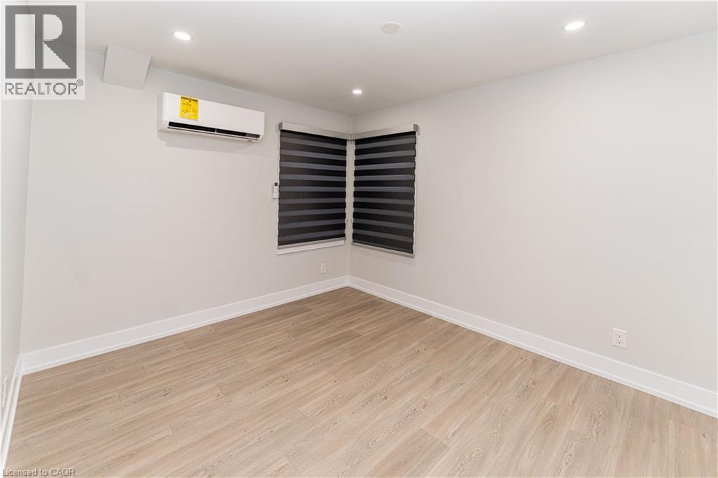 252 Grenfell Street, Hamilton, Ontario  L8H 3J9 - Photo 13 - 40790416