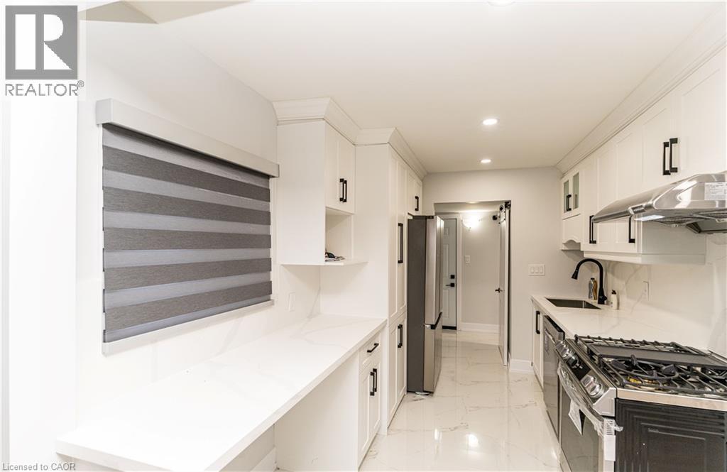 252 Grenfell Street, Hamilton, Ontario  L8H 3J9 - Photo 8 - 40790416