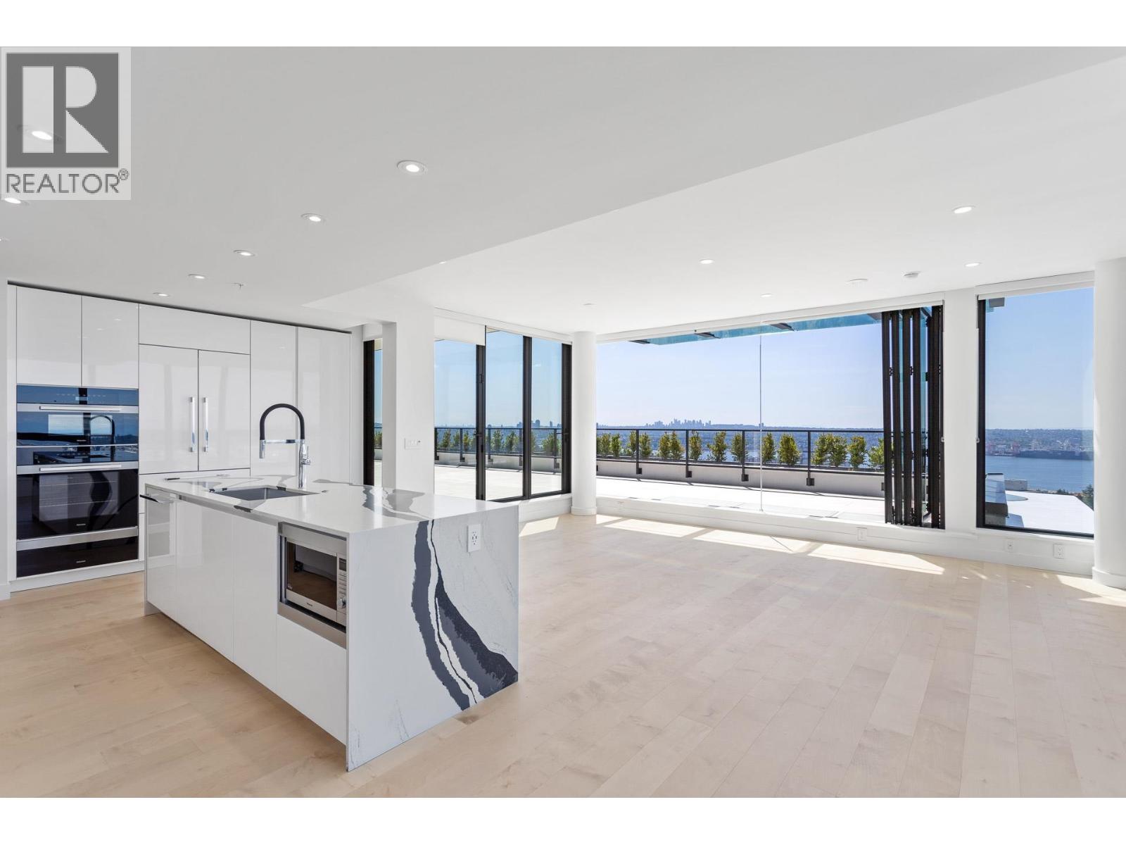 1602 135 E 13th Street, North Vancouver, British Columbia  V7L 0J8 - Photo 11 - R3069949