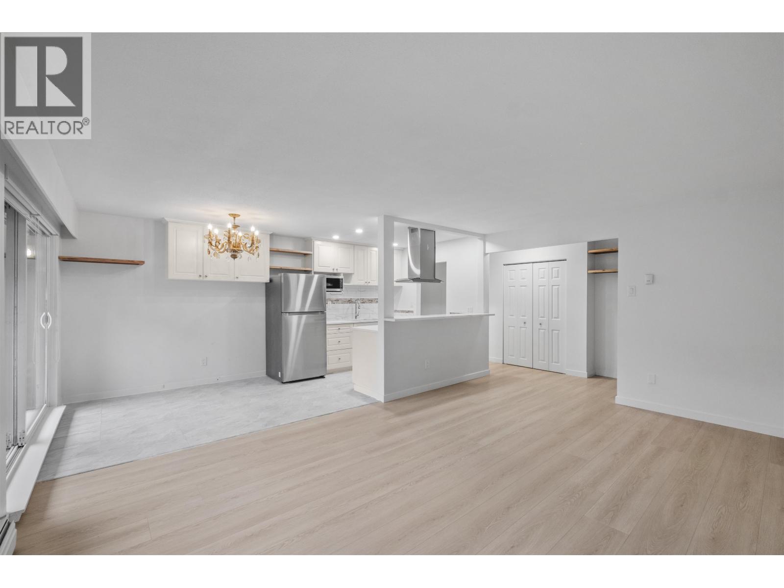 609 555 W 28th Street, North Vancouver, British Columbia  V7N 2J7 - Photo 5 - R3069955