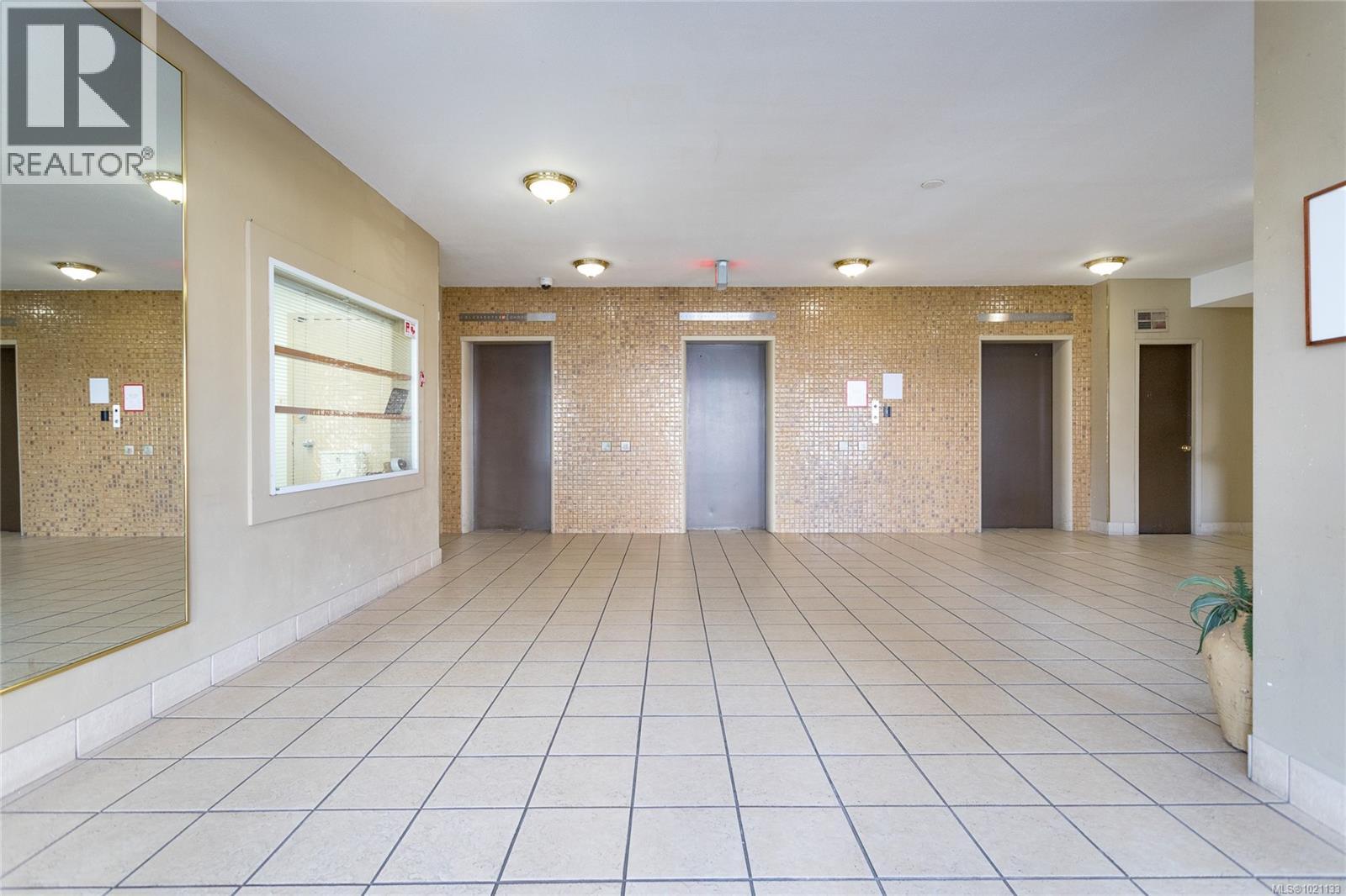 1008 647 Michigan St, Victoria, British Columbia  V8V 1S9 - Photo 12 - 1021133