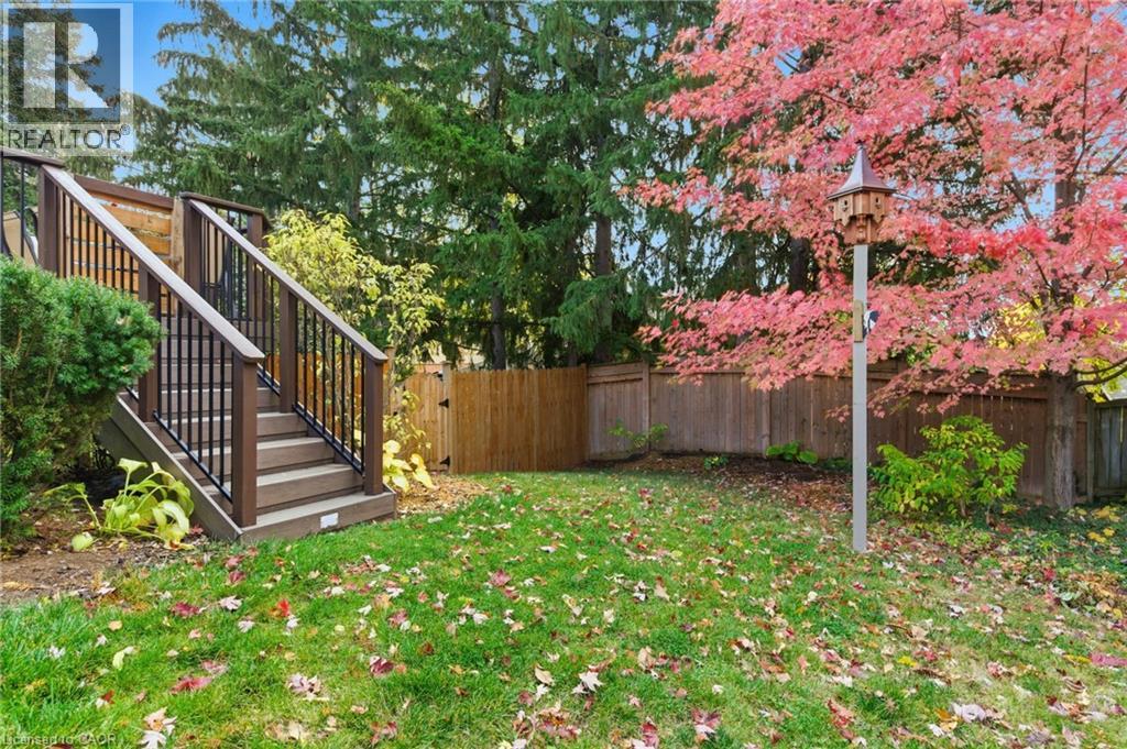 11 Mays Crescent, Waterdown, Ontario  L0R 2H4 - Photo 38 - 40779061