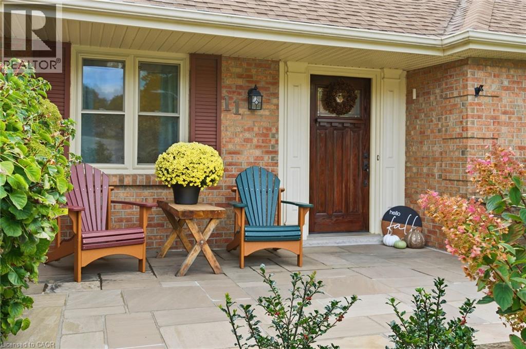 11 Mays Crescent, Waterdown, Ontario  L0R 2H4 - Photo 3 - 40779061