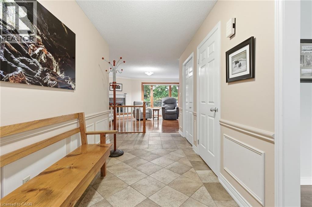 11 Mays Crescent, Waterdown, Ontario  L0R 2H4 - Photo 8 - 40779061