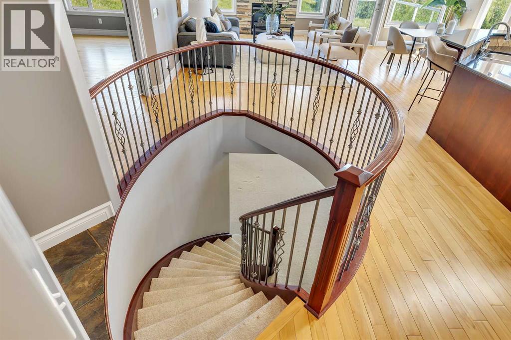 226 Royal Birch View Nw, Calgary, Alberta  T3G 5J8 - Photo 12 - A2242731