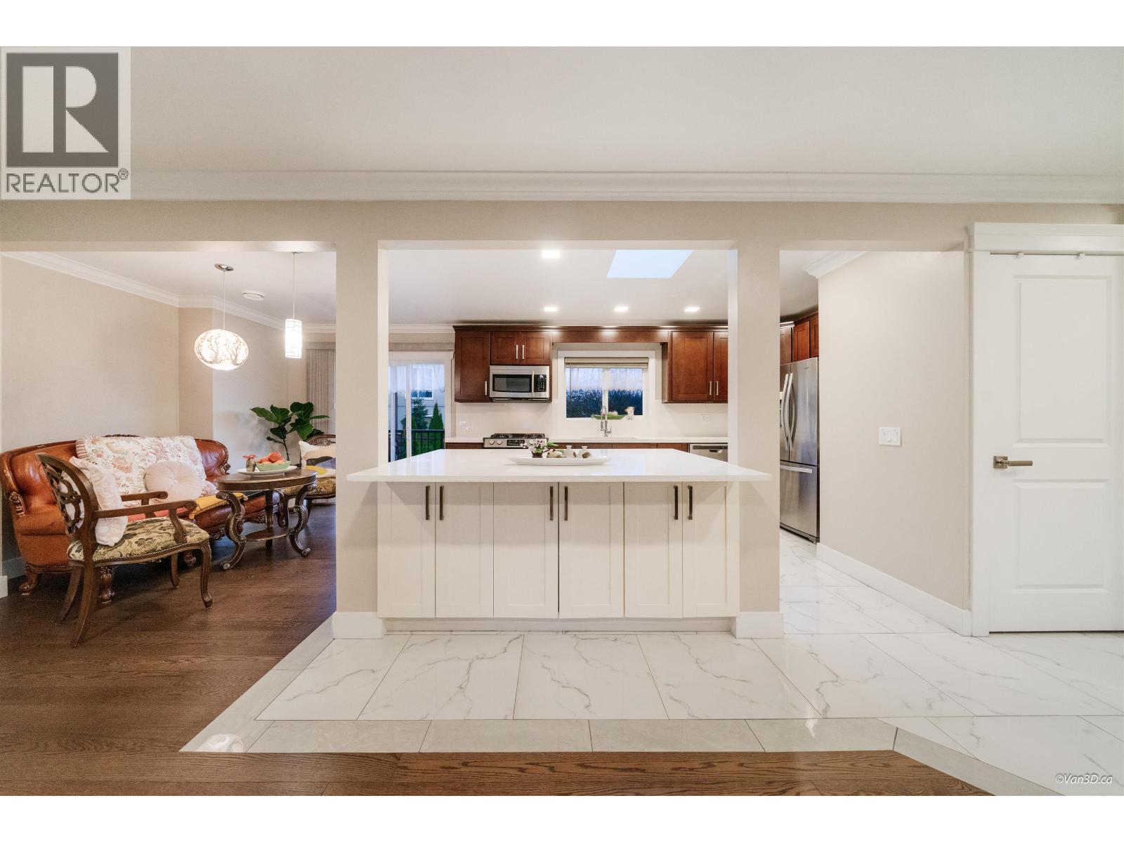 922 Seacrest Court, Port Moody, British Columbia  V3H 1K5 - Photo 10 - R3069934