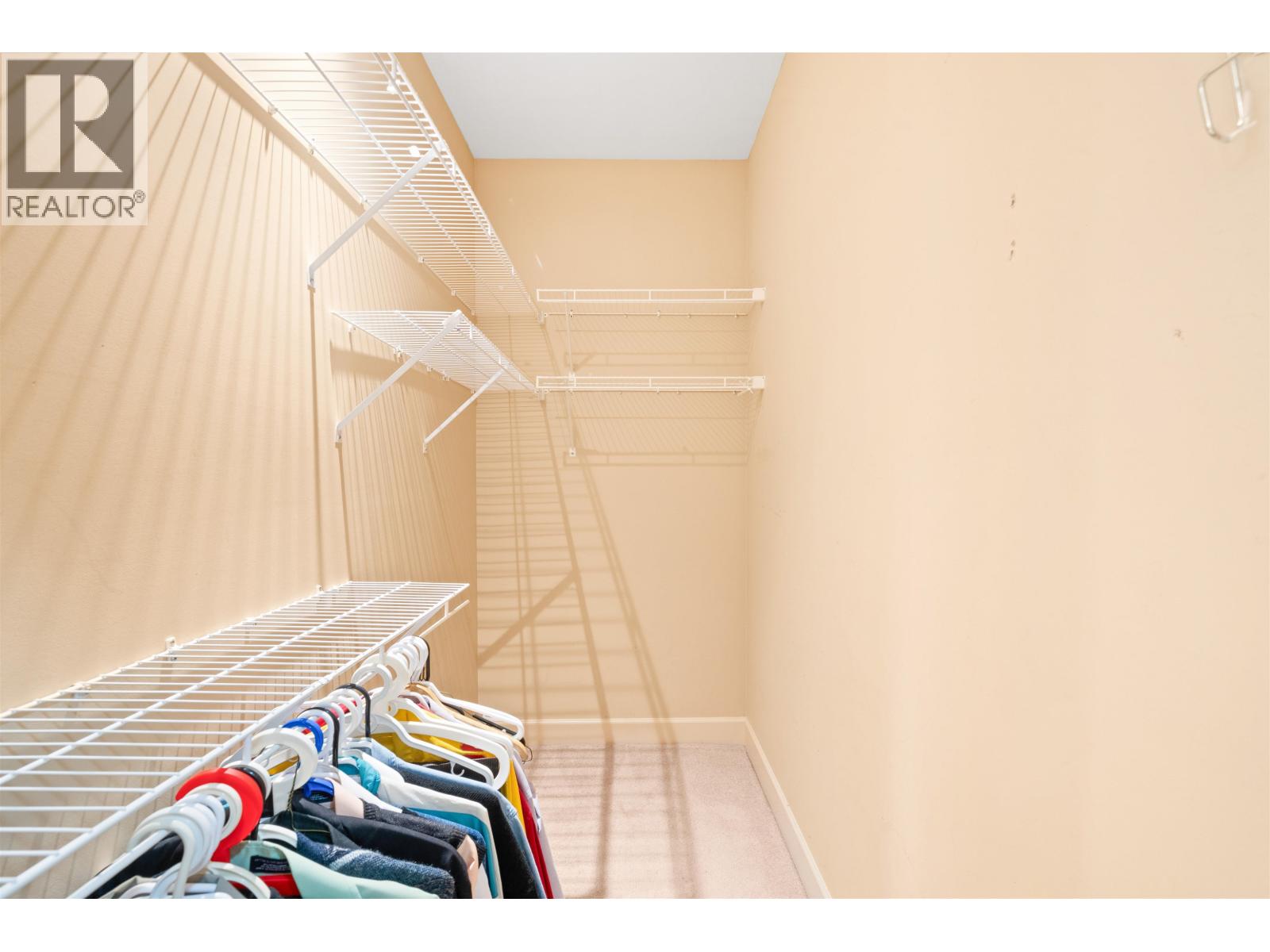 3806 Pine Street, Burnaby, British Columbia  V5G 1Z2 - Photo 14 - R3069964