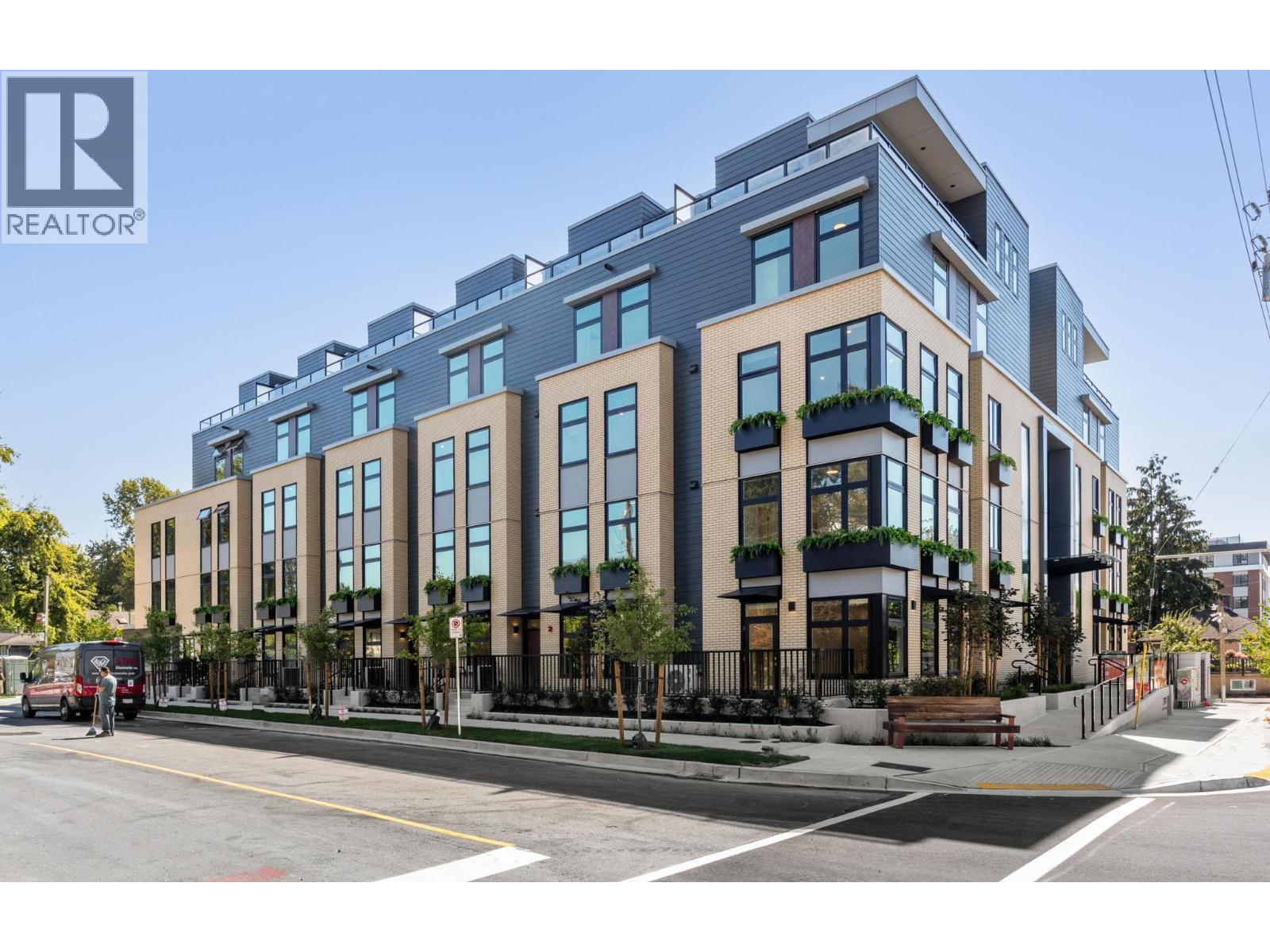 108 342 Mountain Highway, North Vancouver, British Columbia  V7J 2K8 - Photo 2 - R3069769