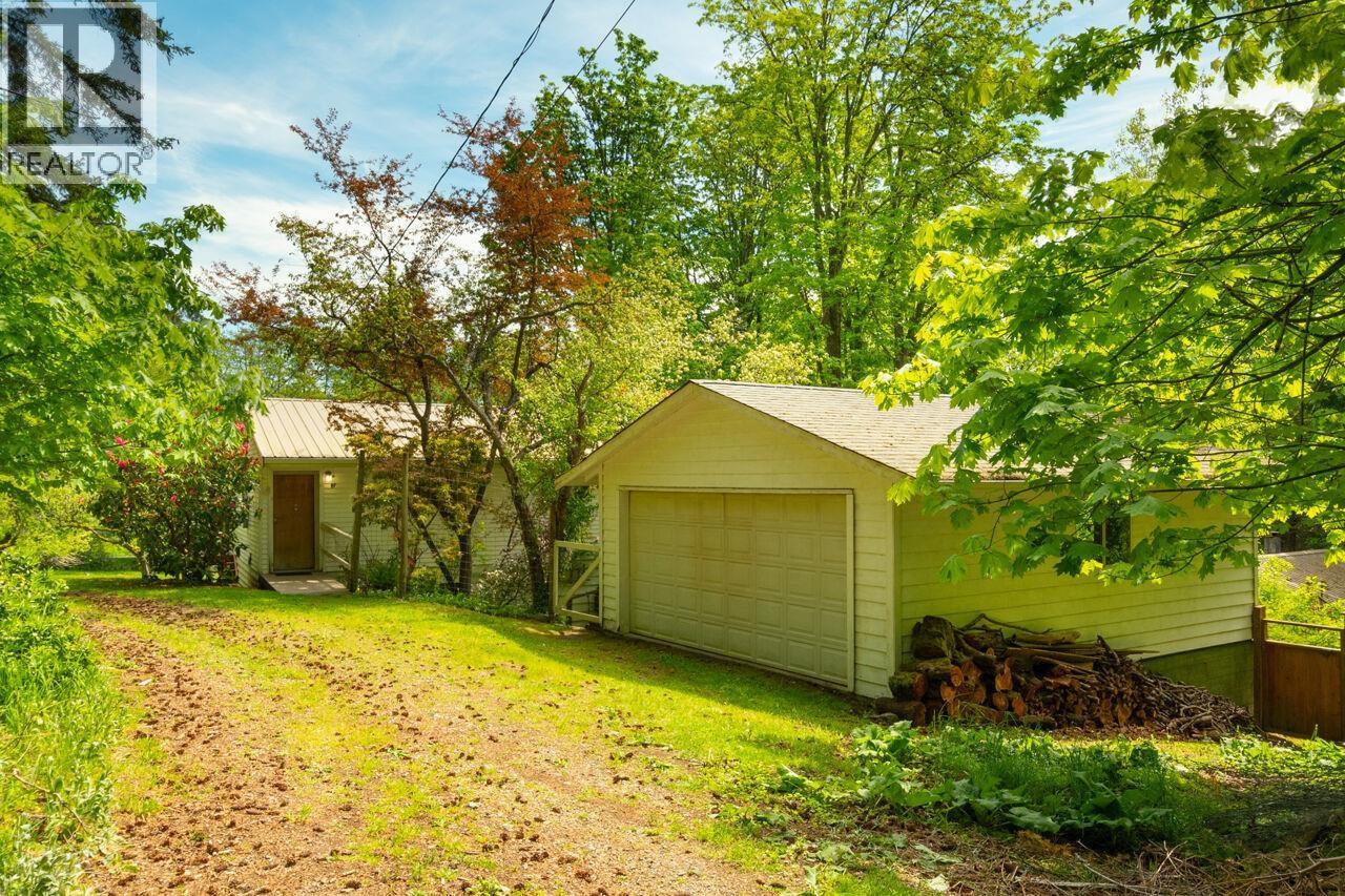 508 Collins Road, Bowen Island, British Columbia  V0N 1G1 - Photo 1 - R3014118