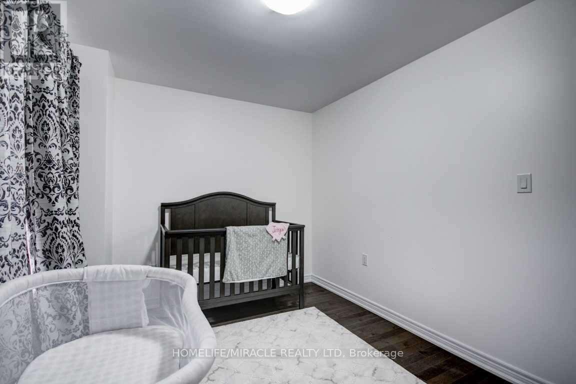 Main - 504 Linden Drive, Cambridge, Ontario N3H 0C4 - Photo 12 - X12473356