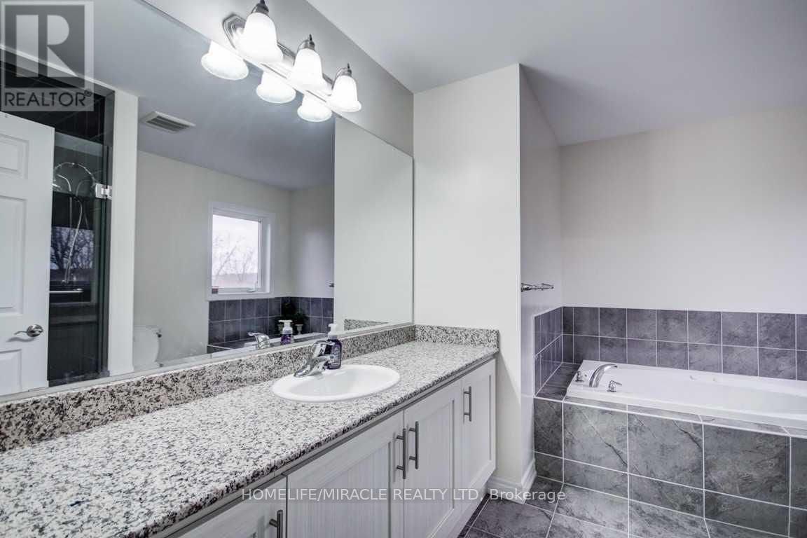Main - 504 Linden Drive, Cambridge, Ontario N3H 0C4 - Photo 13 - X12473356