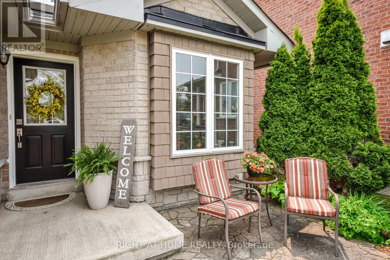 13 Couples Court, Barrie, Ontario  L4M 6V5 - Photo 2 - S12377790