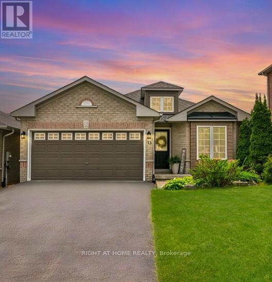 13 COUPLES COURT, Barrie, Ontario