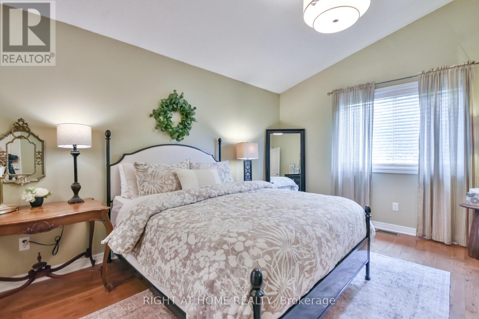 13 Couples Court, Barrie, Ontario  L4M 6V5 - Photo 17 - S12377790