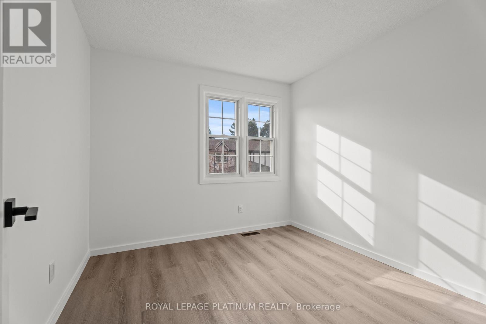 43 - 2120 Rathburn Road E, Mississauga, Ontario  L4W 2S8 - Photo 16 - W12573526