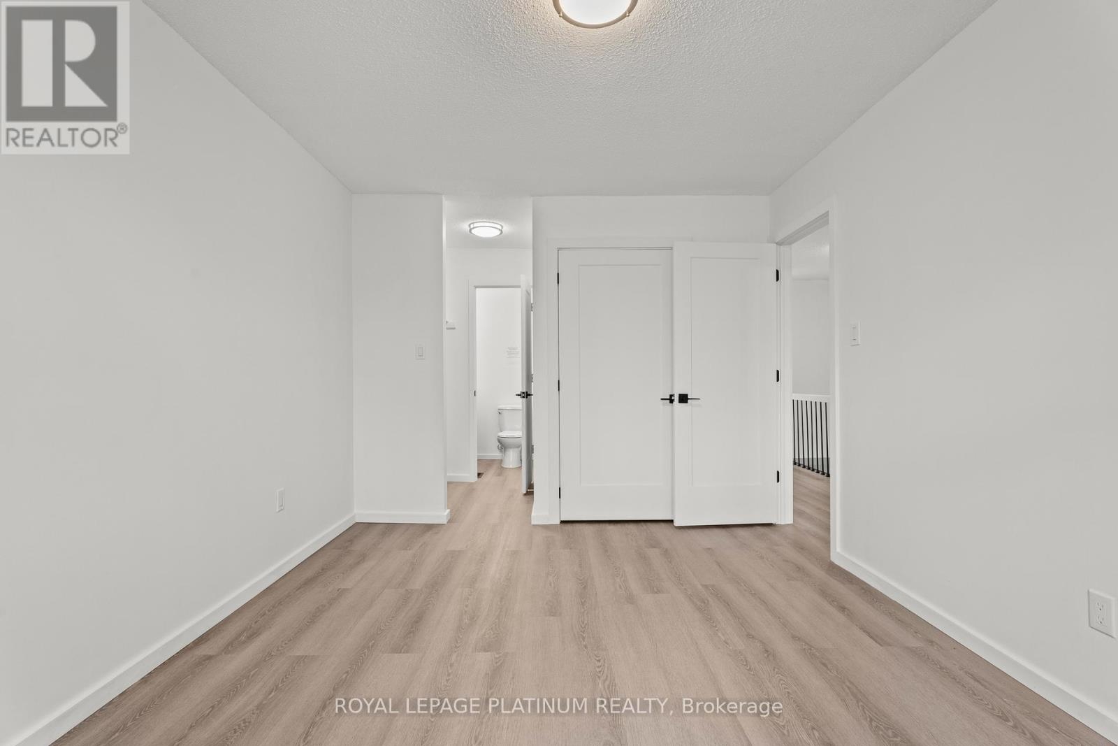 43 - 2120 Rathburn Road E, Mississauga, Ontario  L4W 2S8 - Photo 22 - W12573526