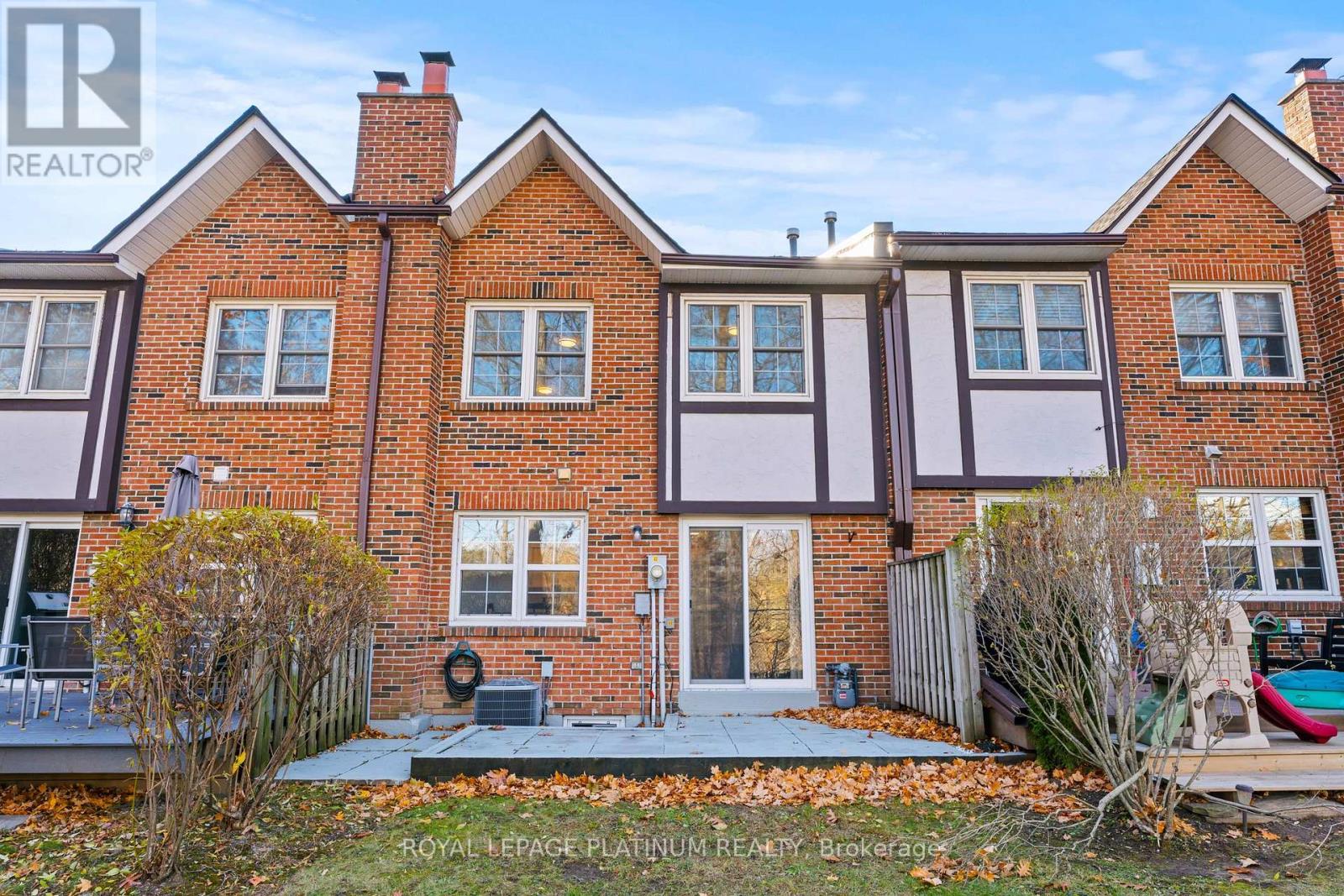 43 - 2120 Rathburn Road E, Mississauga, Ontario  L4W 2S8 - Photo 35 - W12573526