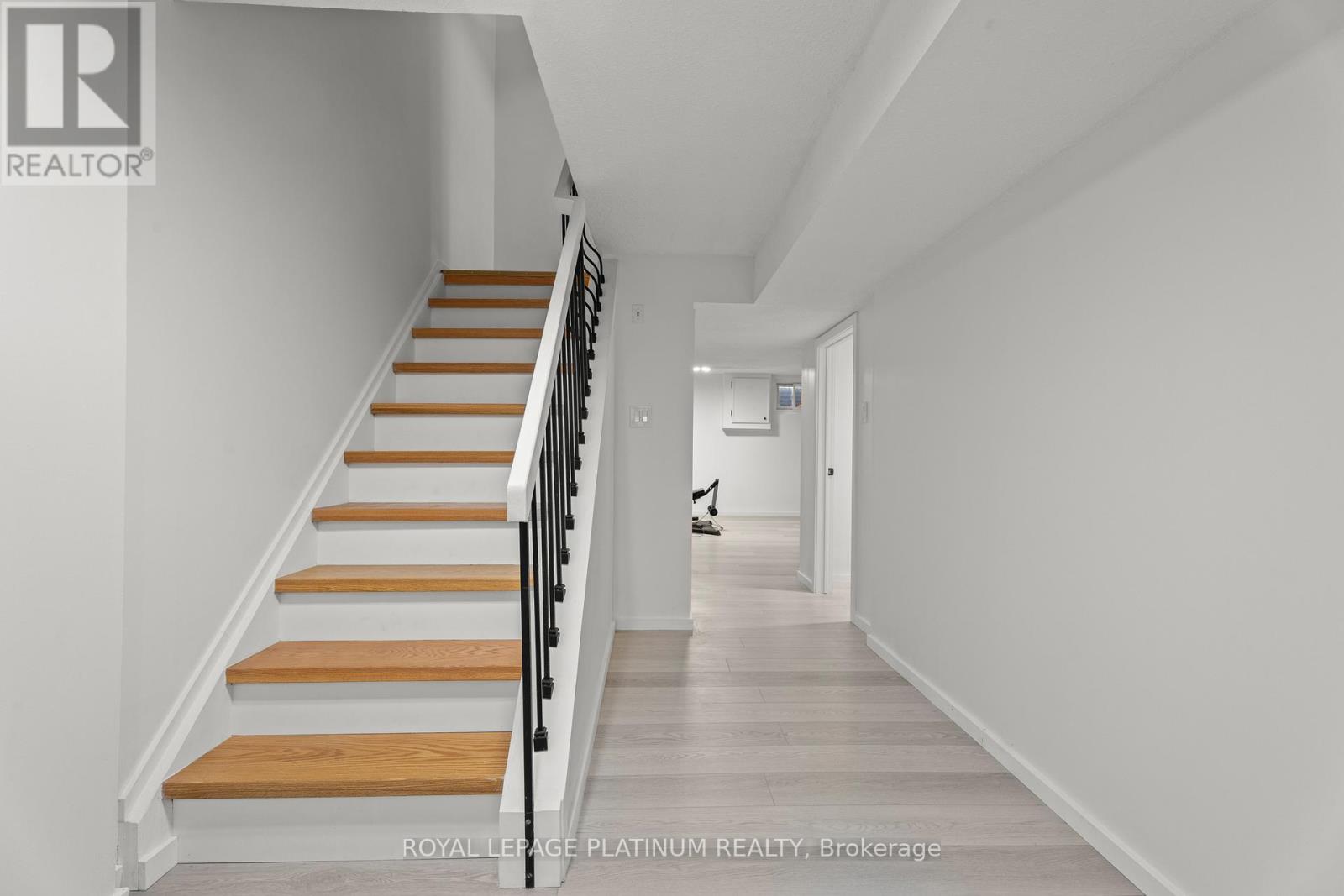 43 - 2120 Rathburn Road E, Mississauga, Ontario  L4W 2S8 - Photo 30 - W12573526