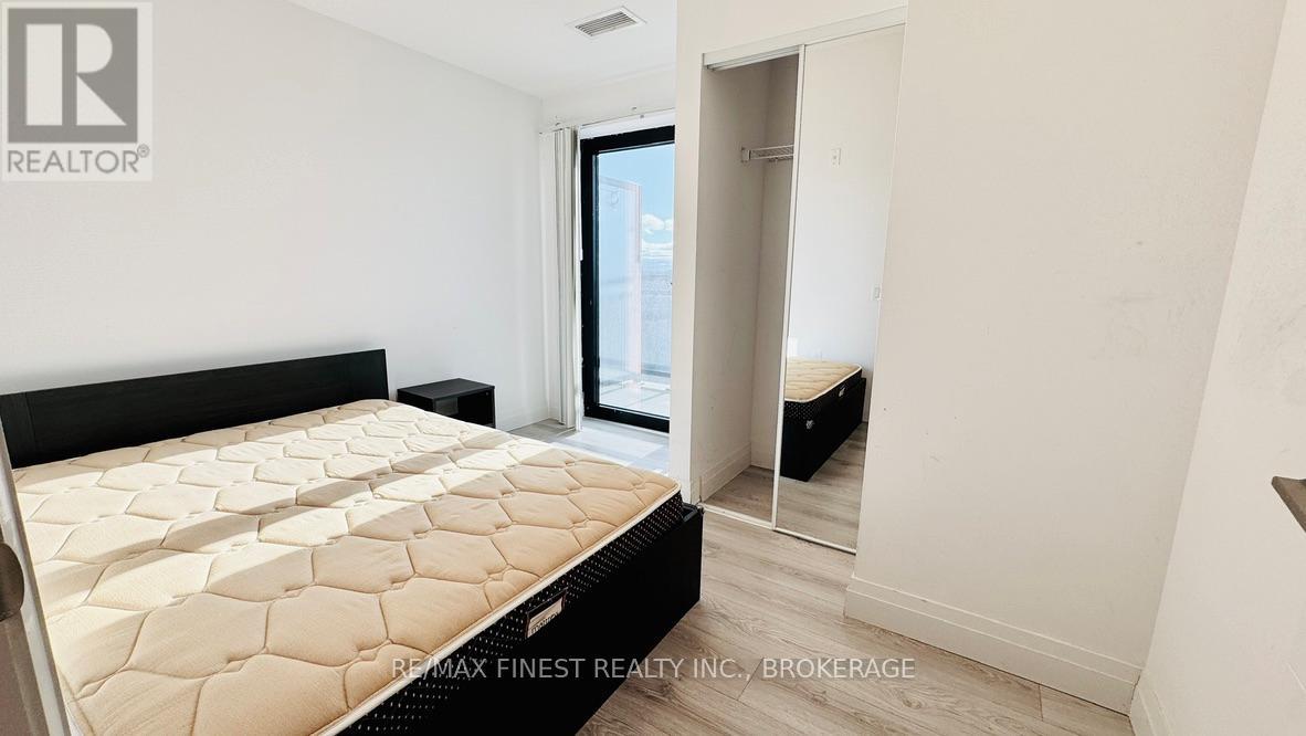 733 - 652 Princess Street, Kingston, Ontario K7L 1E5 - Photo 13 - X12572356