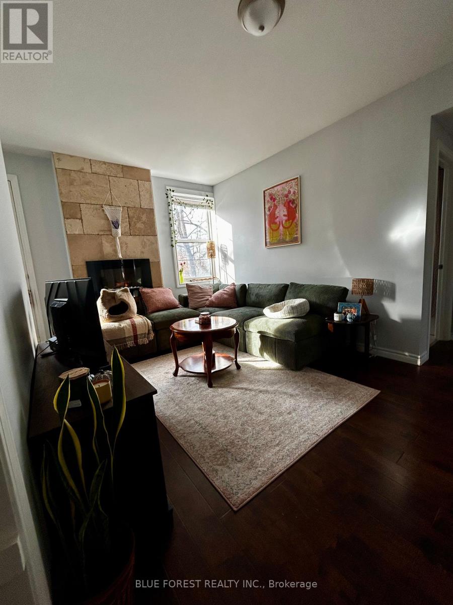 6 - 1 Waverly Place, London East, Ontario  N6B 2C3 - Photo 4 - X12574828