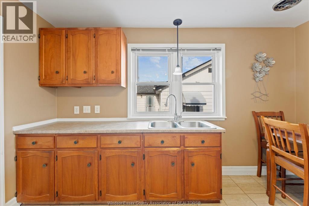 1987 Balfour Boulevard, Windsor, Ontario  N8T 2S4 - Photo 11 - 25030565